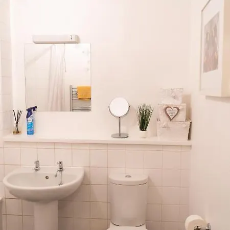 Lovely 1-Bed Apartment In Hackney London Exterior photo